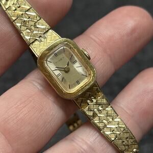 Vtg Timex Women's Watch FRANCE Gold Band Classic Elegant Manual Wind NON-WORKING